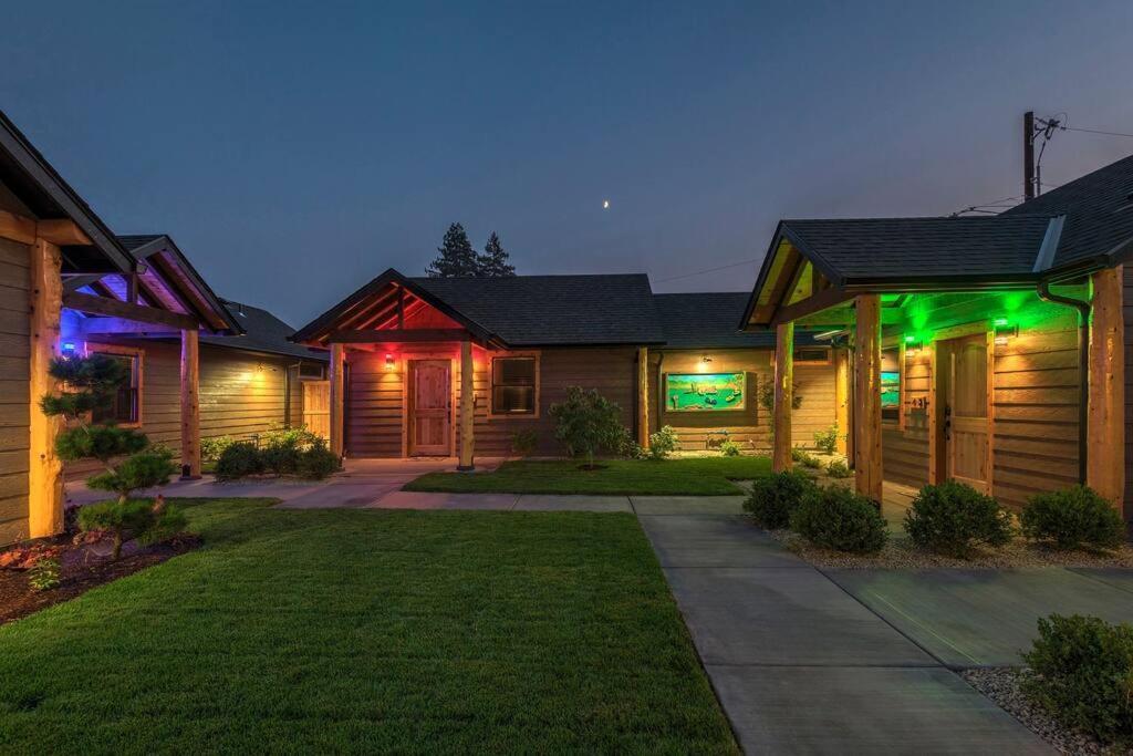 Bear Mountain - Suite 8 Grants Pass Buitenkant foto